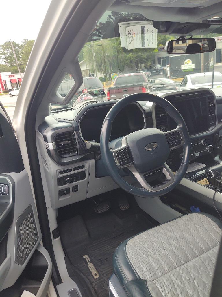 2022 Ford F-150 Limited photo 8