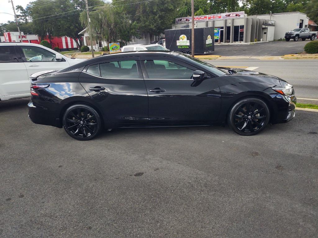 2019 Nissan Maxima SR photo 3