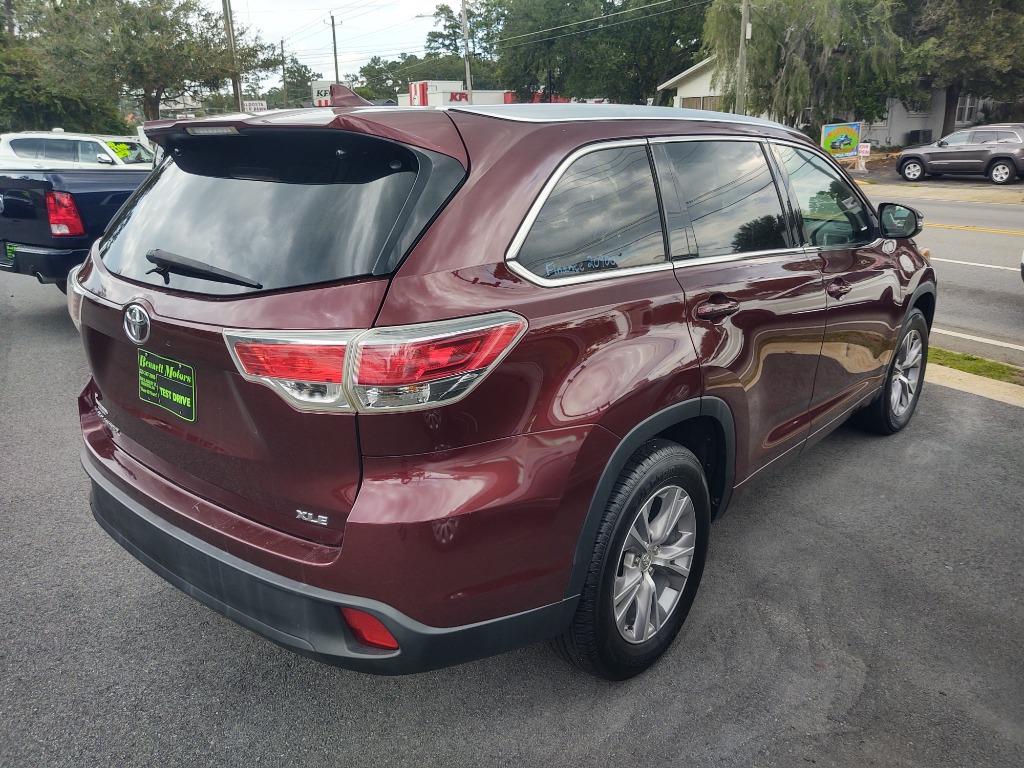 2015 Toyota Highlander XLE photo 2